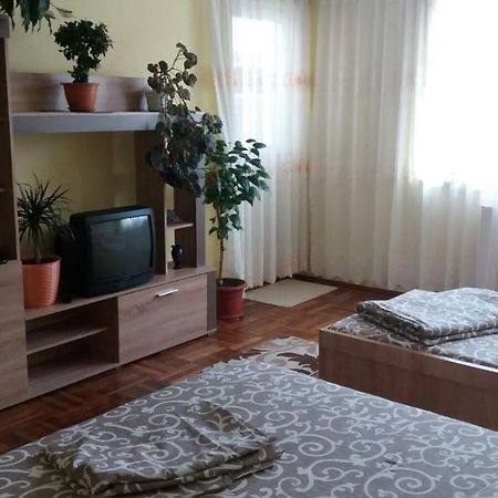 Apartament Cu 2 Camere คาลิมาเนช ภายนอก รูปภาพ